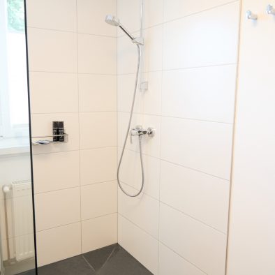 BodenseeApartments_VillaRebgarten02_Badezimmer_01